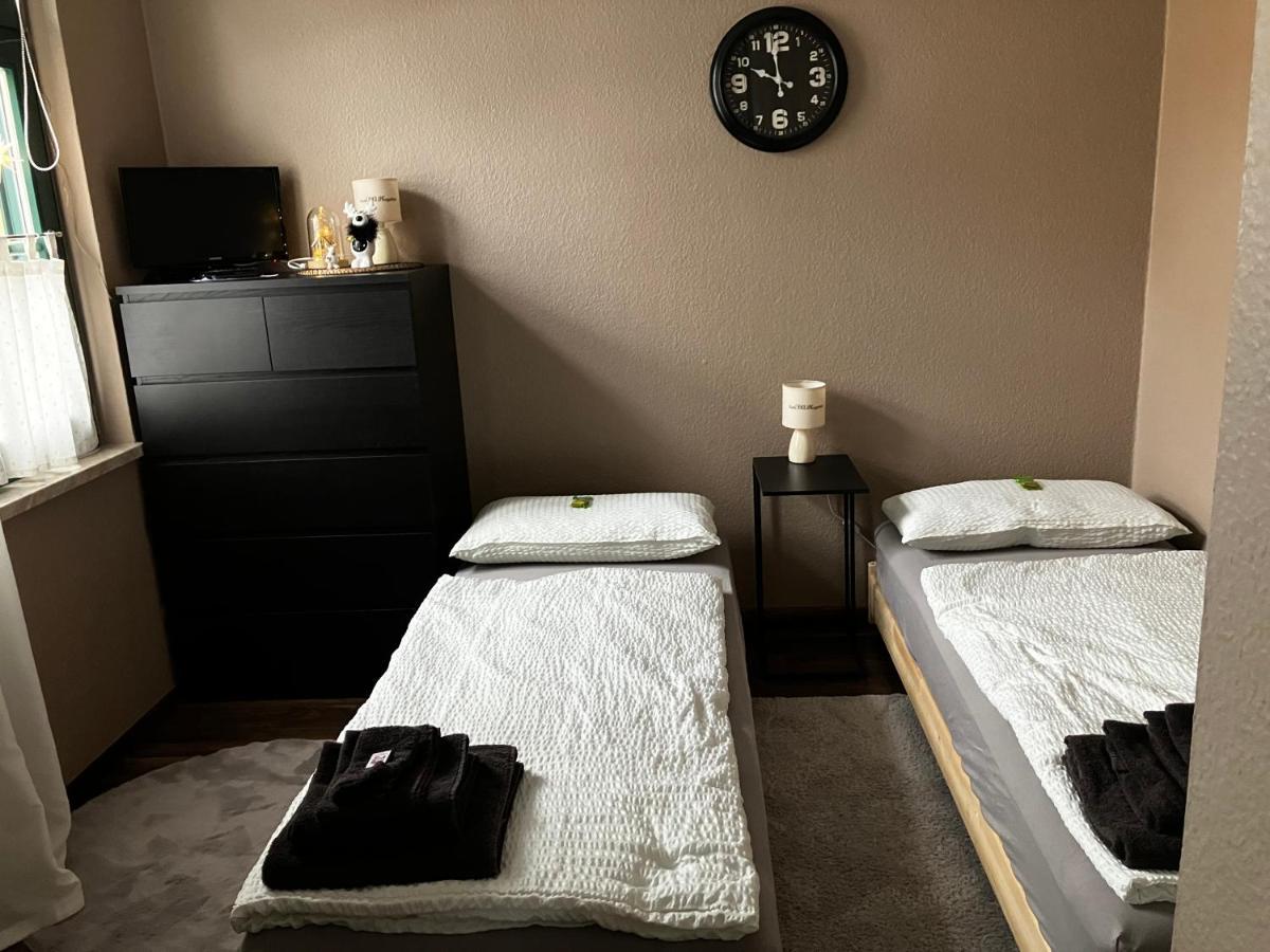 "Ferienwohnung Am Schloss" - Ferienwohnung Mit Blick Auf Das Barbyer Schloss, 5 Gehminuten Bis Zur Elbe Exteriör bild